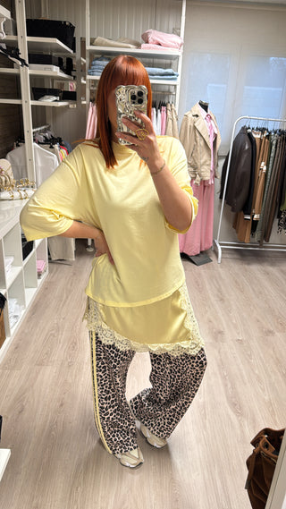 T-shirt dentelle jaune