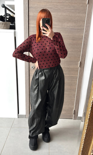 Blouse tulle bordeaux à pois noirs