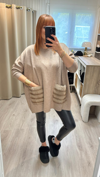 Pull oversize poches fourrure