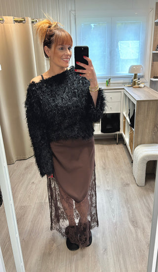 Pull froufrou noir