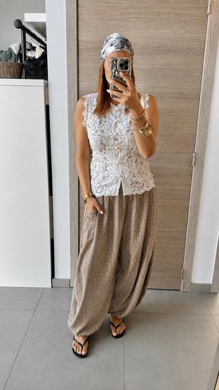 Blouse en dentelle blanche