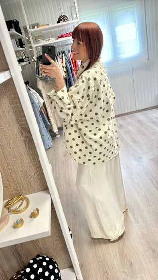 Chemise oversize beige à pois taupe