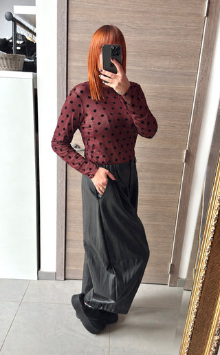 Blouse tulle bordeaux à pois noirs