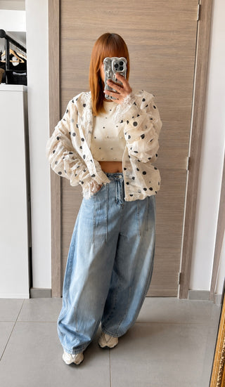 Veste coupe-vent à pois et dentelle