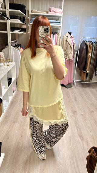 T-shirt dentelle jaune