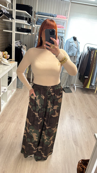 Basic beige col bateau