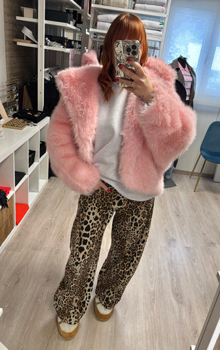 Fourrure rose à capuche