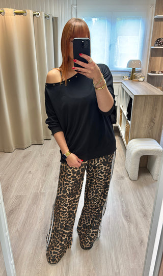 Sweat à clous noir