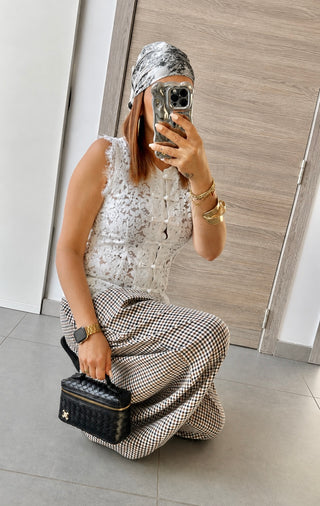Blouse en dentelle blanche