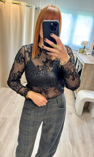 Blouse tulle fleurs velours et sequins noire