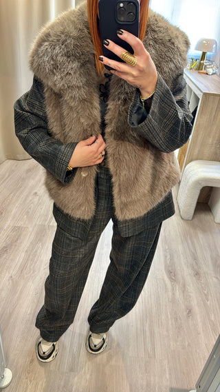 Veste fourrure sans manches taupe