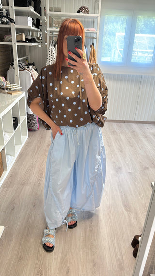 Blouse à pois marron/bleu