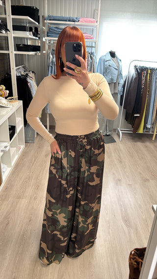 Basic beige col bateau