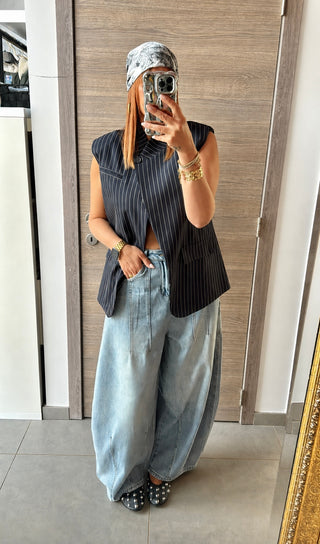 Jean barrel loose