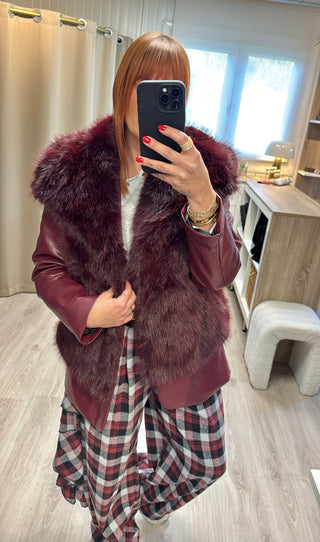 Veste fourrure sans manches bordeaux