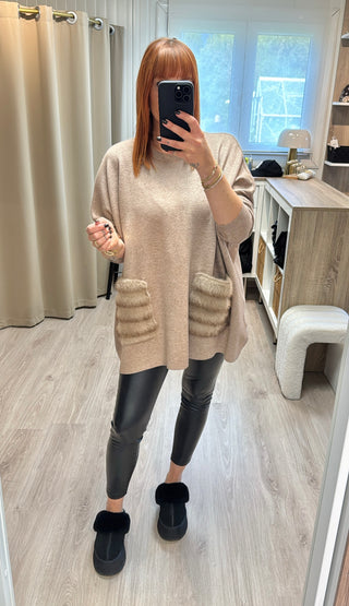 Pull oversize poches fourrure