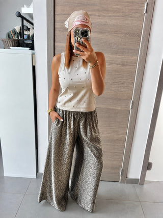 Top à clous beige