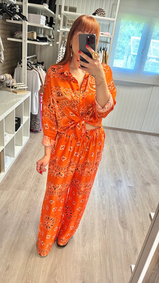 Ensemble bandana orange (chemise et pantalon)