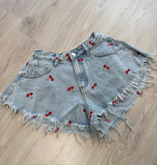 Short brodé cerises